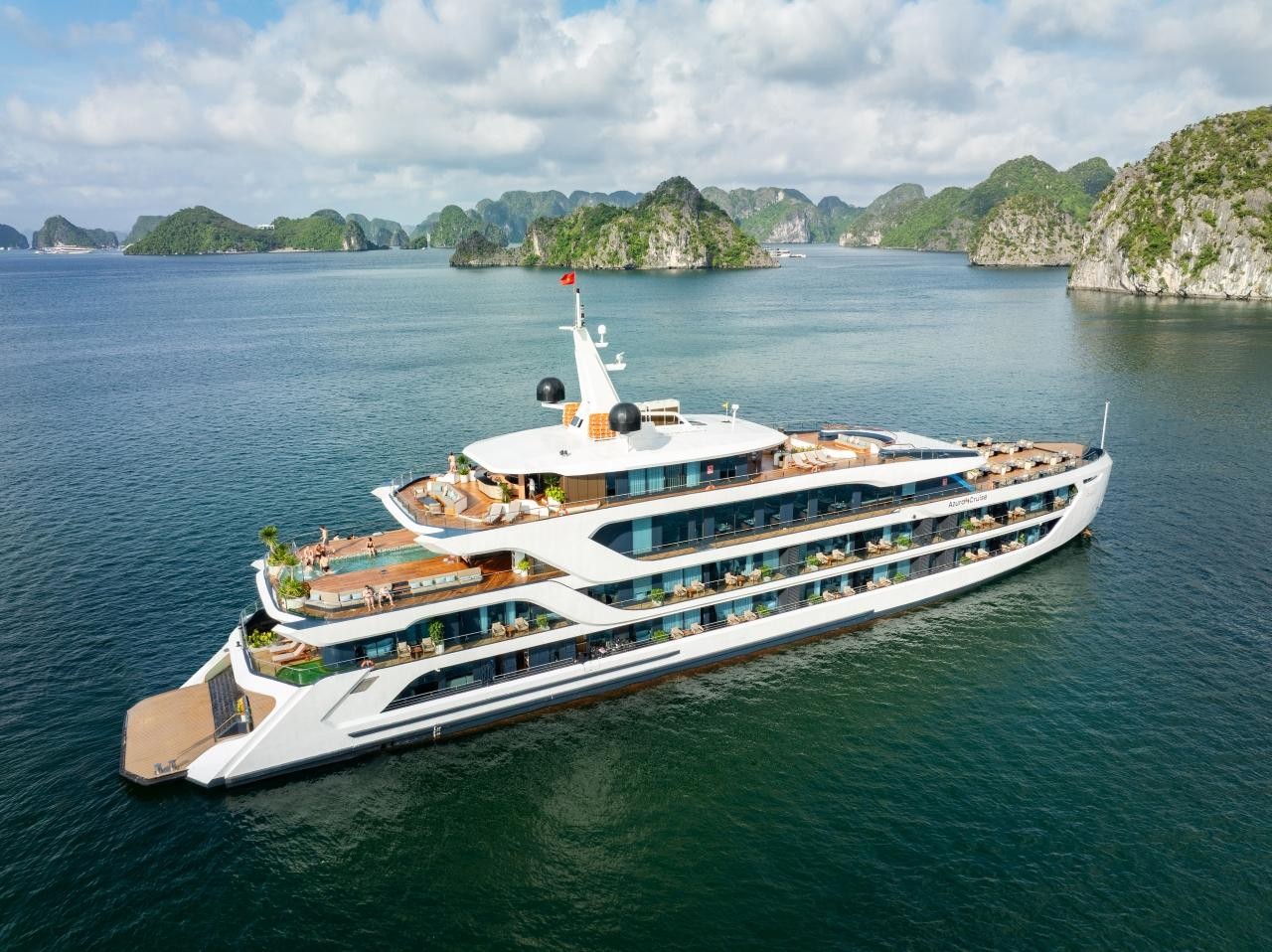 From Hanoi: Ninh Binh & Lan Ha Bay Carnival Cruise 3-Day Tour - Trang An Boat & Mua Cave