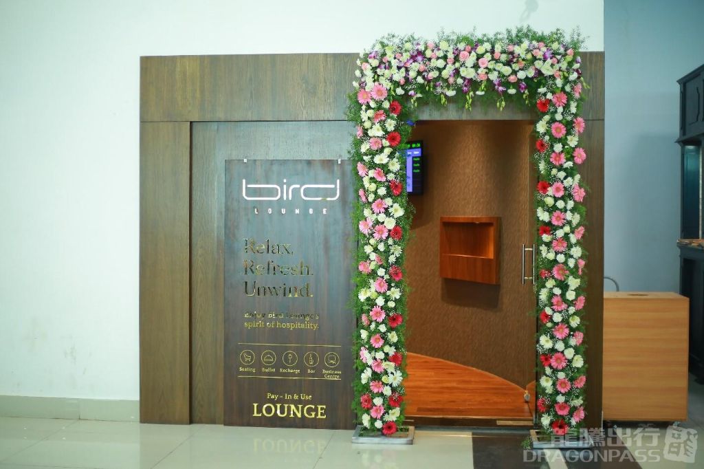 コーリコード カリカット国際空港 国際線 バードラウンジ利用券