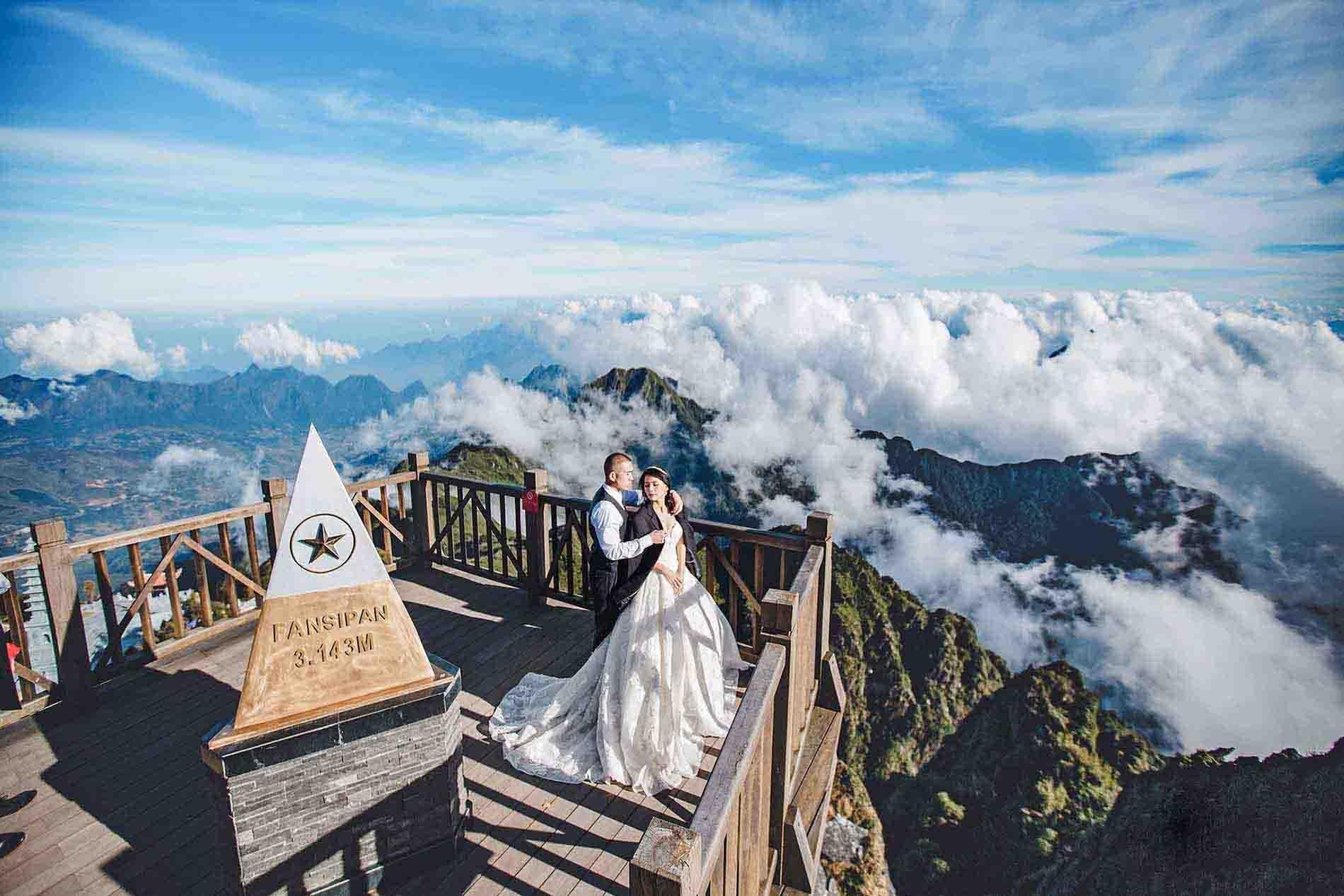 Sapa Fansipan Cable Car, Cat Cat Village & Moana Sapa Tour - No Trekking