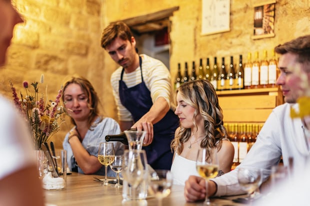Paris Montmartre Cheese & Wine Tasting - Led by a Local Cheese Expert (8 Cheeses, 5 Wines)