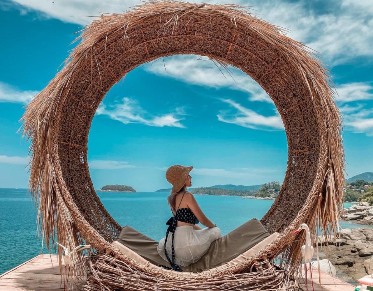Phuket Big Buddha, Old Town & Rock Swing Beach Private Tour - Lunch & Entry Fees Included