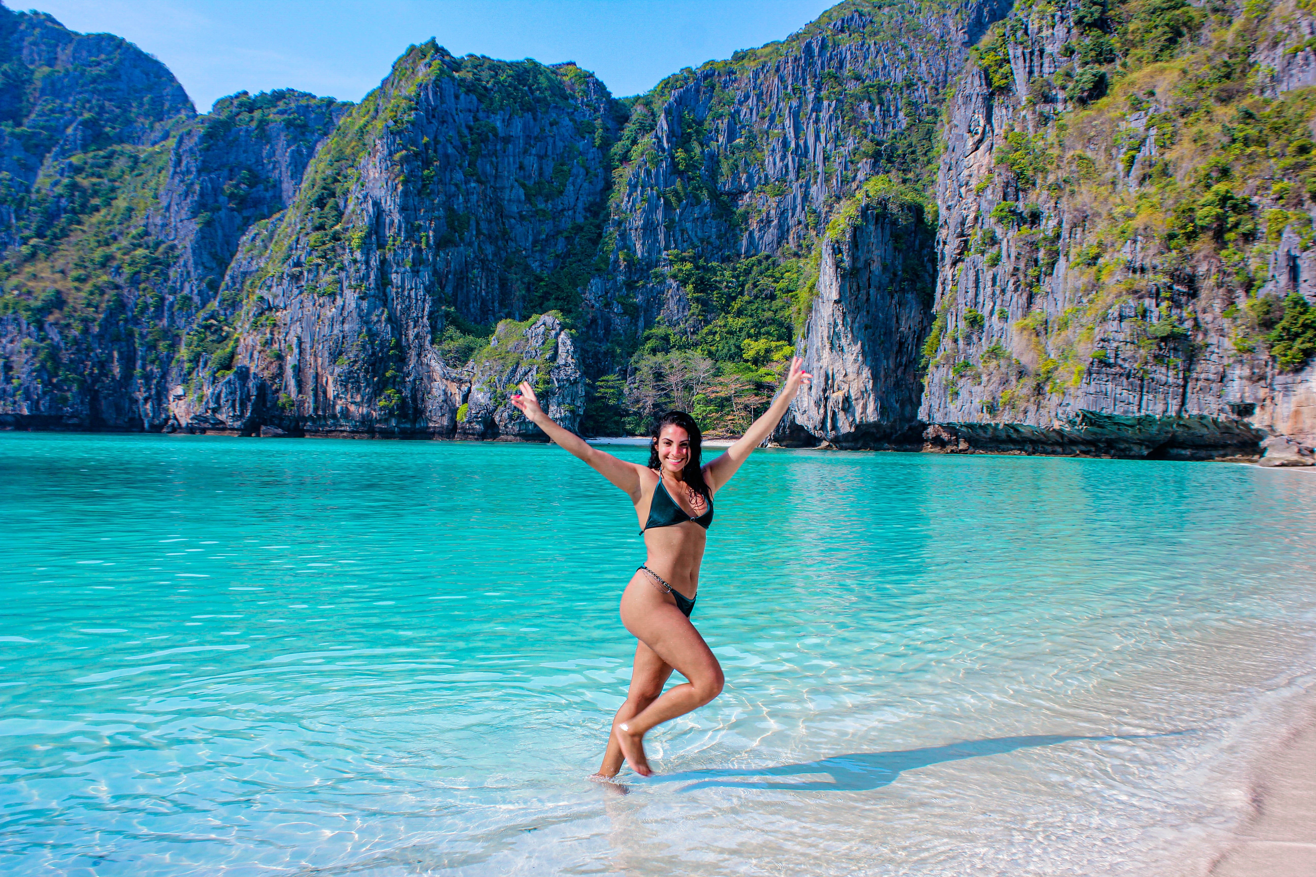 Phuket Phi Phi & Bamboo Island Speedboat Day Tour - Resort Lunch Buffet
