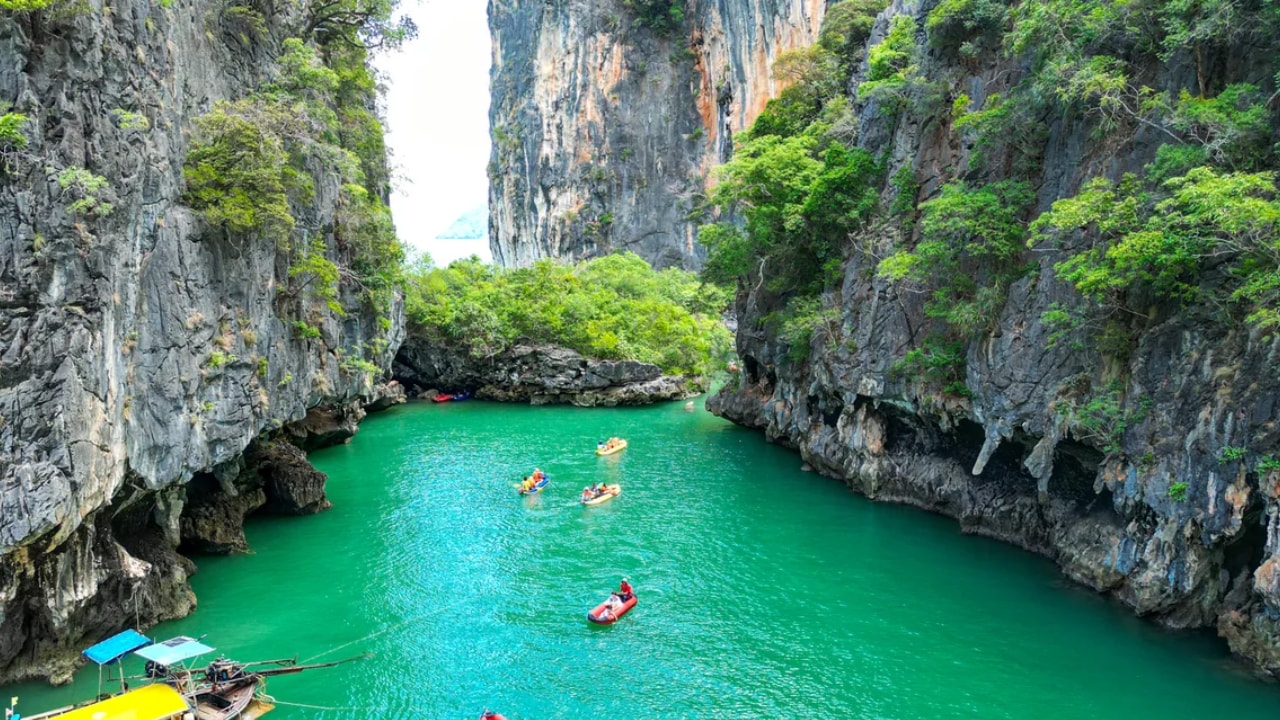 From Phuket: Phang Nga Bay James Bond Island and Hong Island Canoe Tour - Hotel Pickup Included