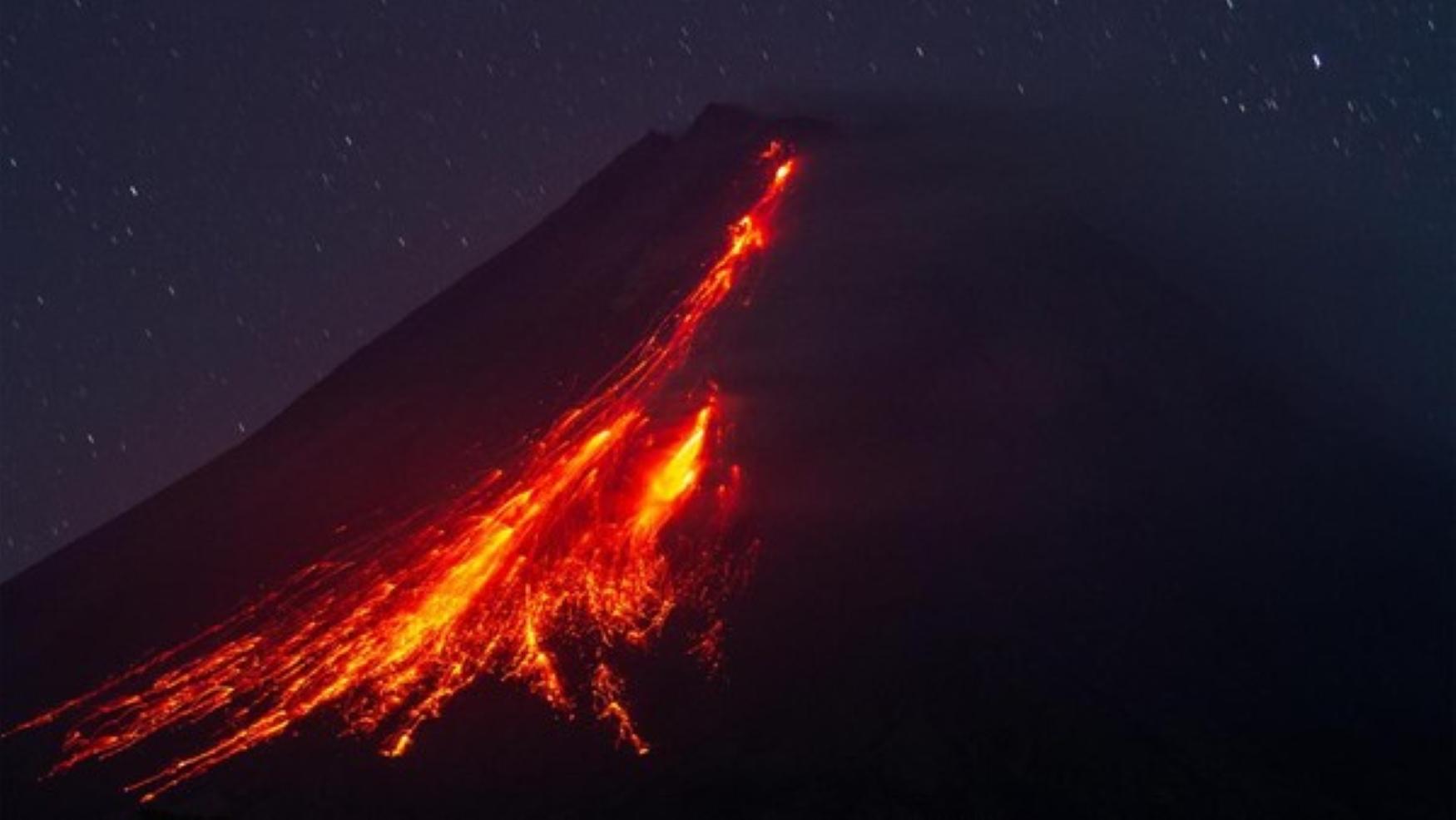 Yogyakarta Mount Merapi Lava View Night Tour - Entry Fees Included