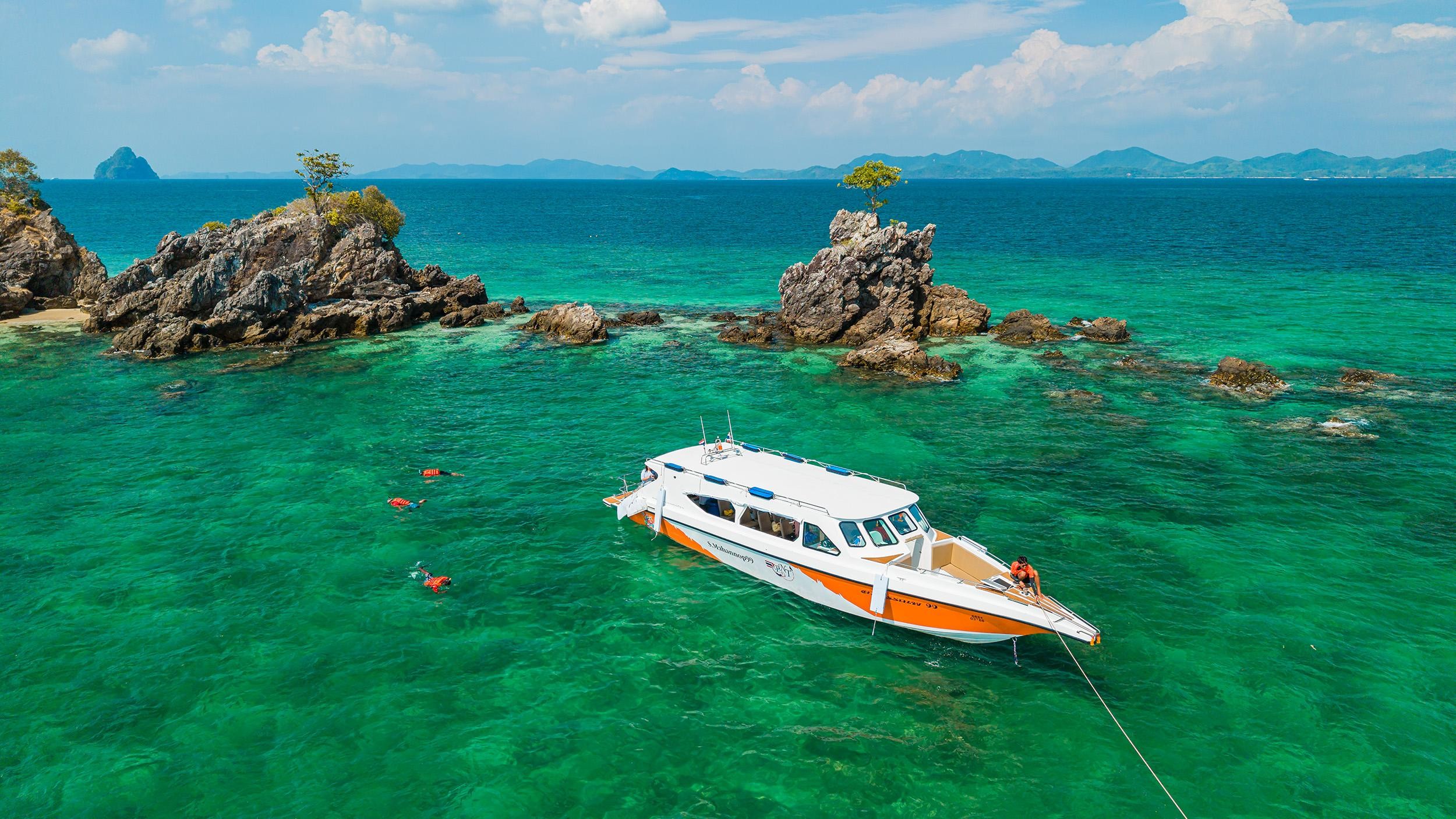 Phuket Khai Nai, Khai Nui & Khai Nok 3-Island Snorkeling Tour - Island Fee Included