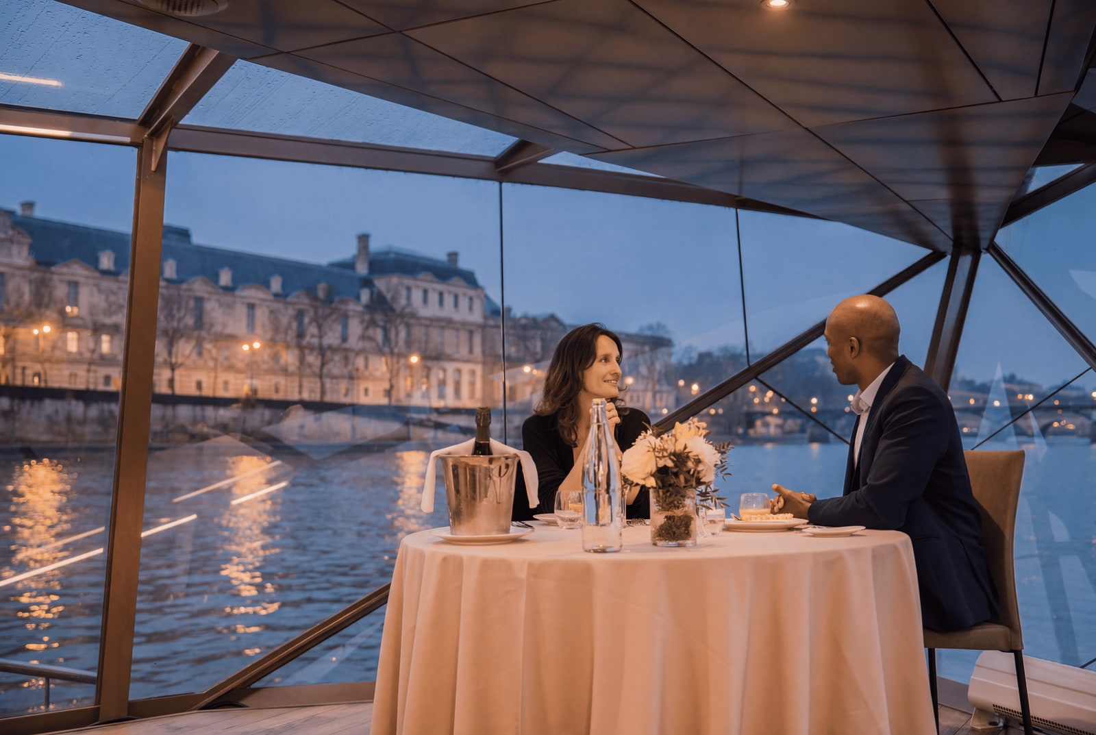 Paris Bateaux Mouches Seine Dinner Cruise - 3 or 4-Course French Dinner & Live Music