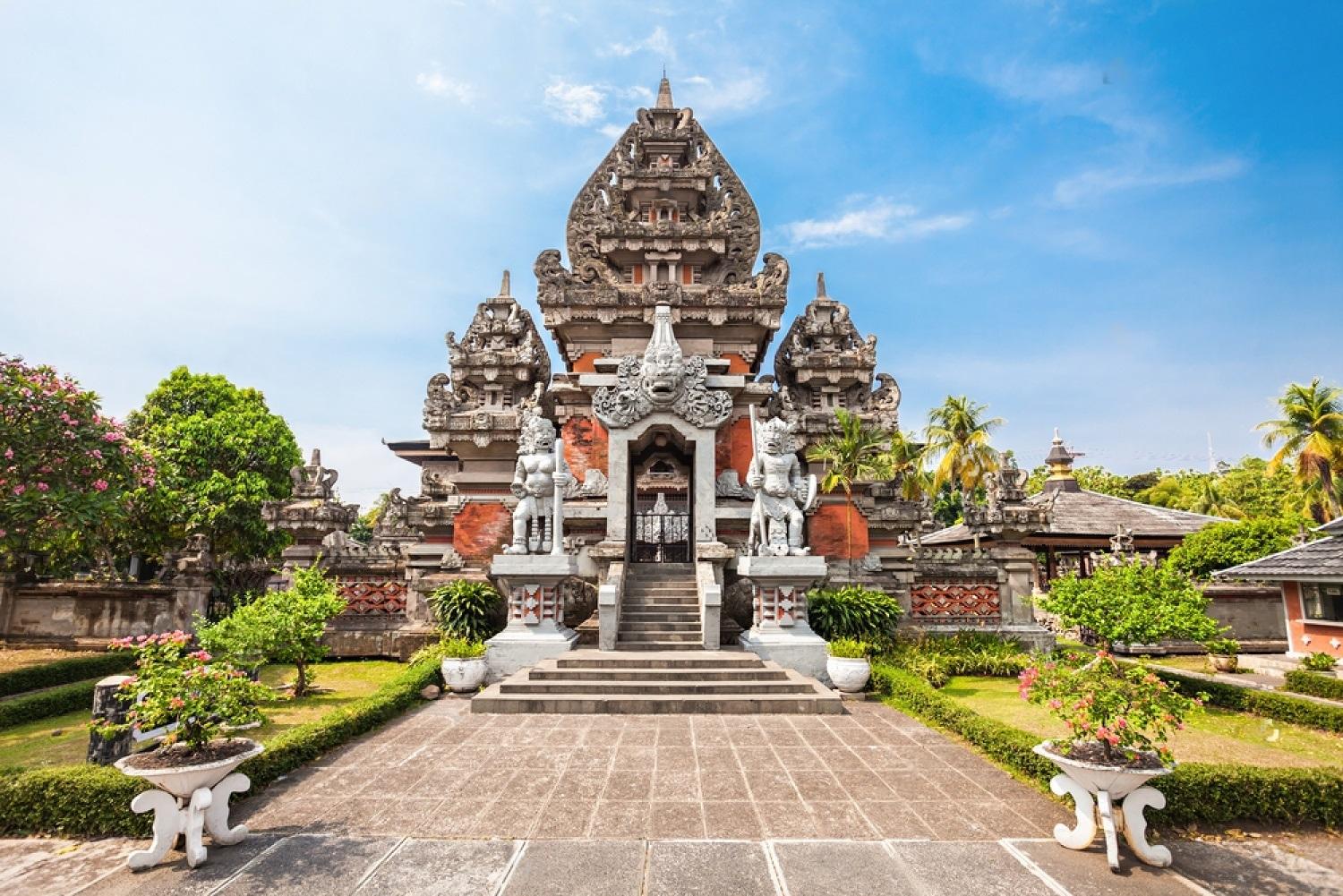 Jakarta Monas, Istiqlal Mosque & Taman Mini City Tour - Hotel Pickup Included