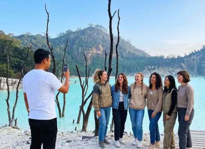 From Jakarta or Bandung: Kawah Putih White Crater, Rengganis Suspension Bridge and Hot Springs Tour