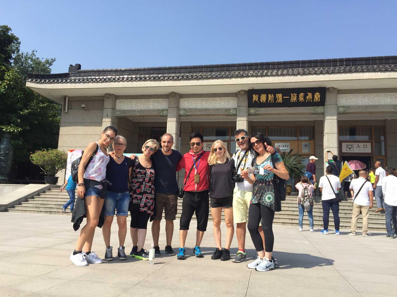 Xi'an Terracotta Army Museum Ticket and English Guided Bus Tour