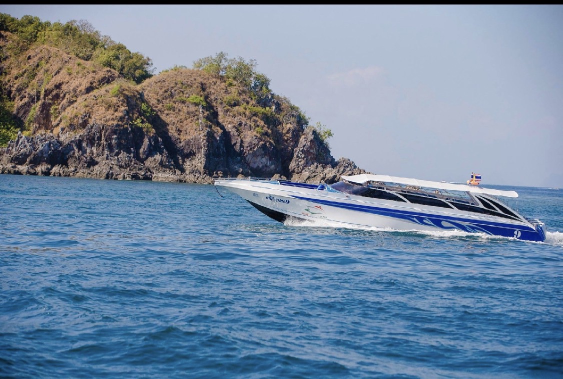プーケット ピピ島 スピードボート片道移動 - ラサダ港・トンサイ桟橋