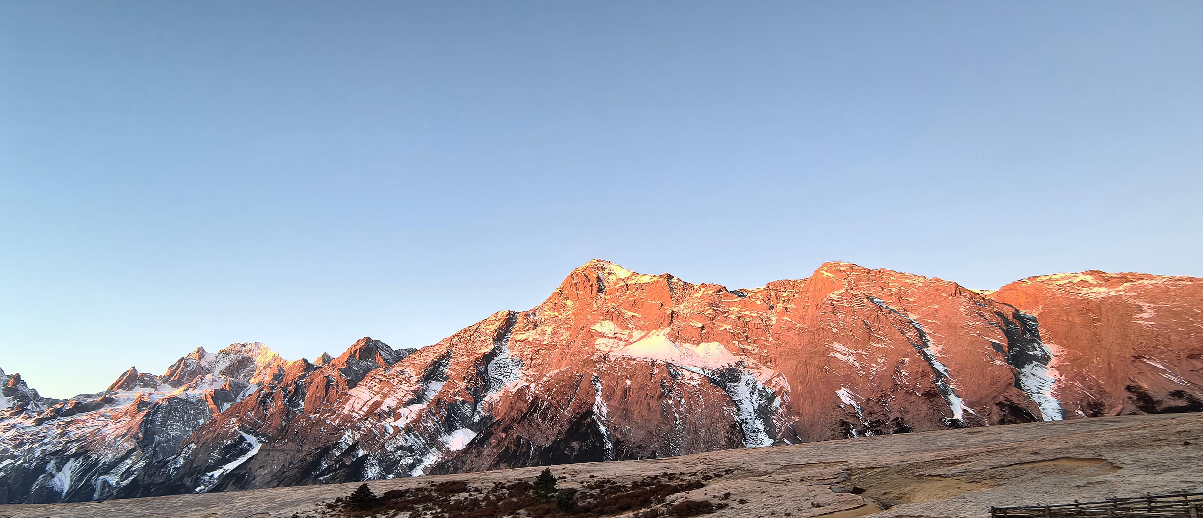 Lijiang Jade Dragon Snow Mountain Yak Meadow Trekking Tour - Blue Moon Valley Included