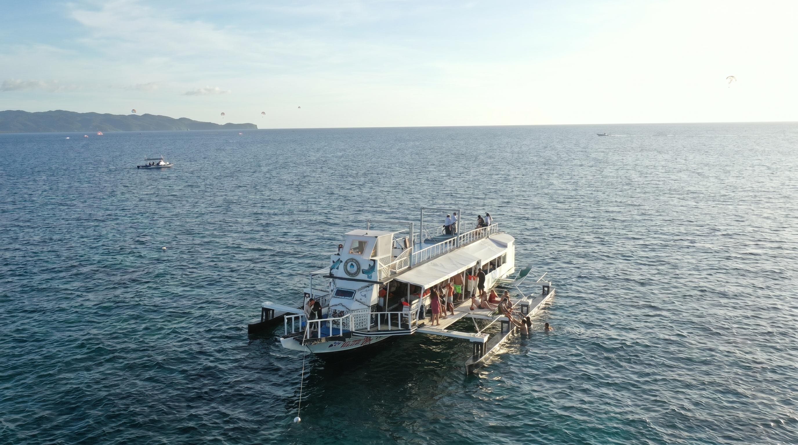 Boracay Shangri-La Coast Sunset Party Boat Cruise with Snorkeling and Snacks