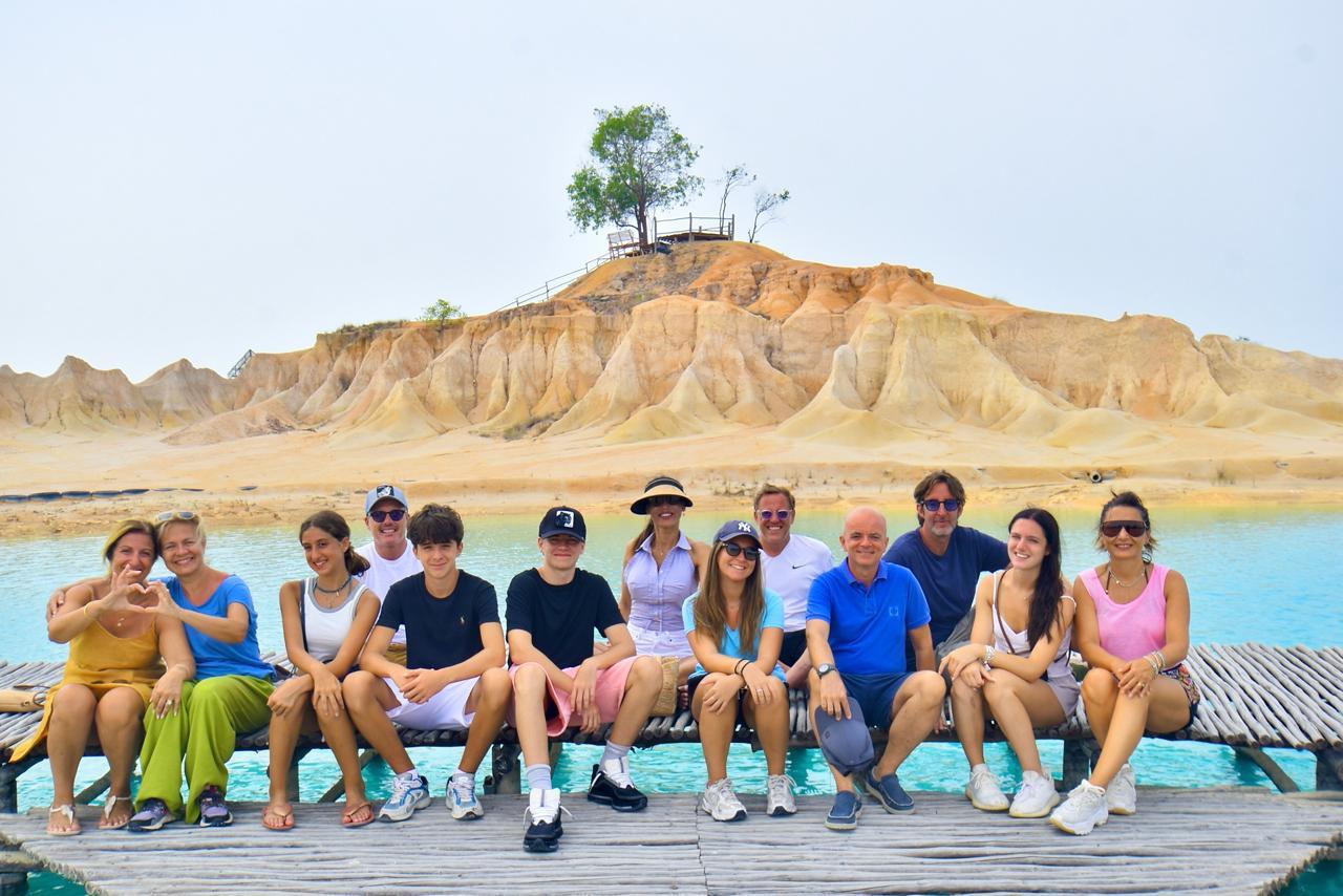 Bintan Blue Lake & Sand Dunes Private Tour - Hotel Pickup & Entry Ticket Included