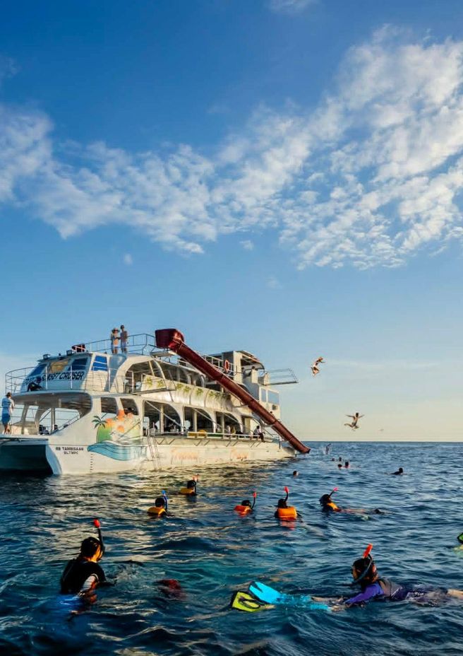Boracay Tropical Sunset Party Yacht Cruise with Snorkeling