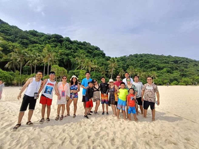 Boracay Private Island Hopping Tour - Lunch Buffet & Kawa Bath
