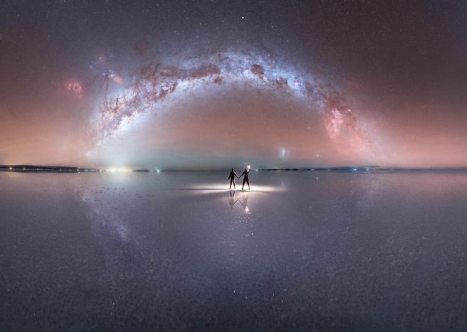Uyuni Salt Flat Sunset & Stargazing Tour - Uyuni Train Station Visit & Coffee