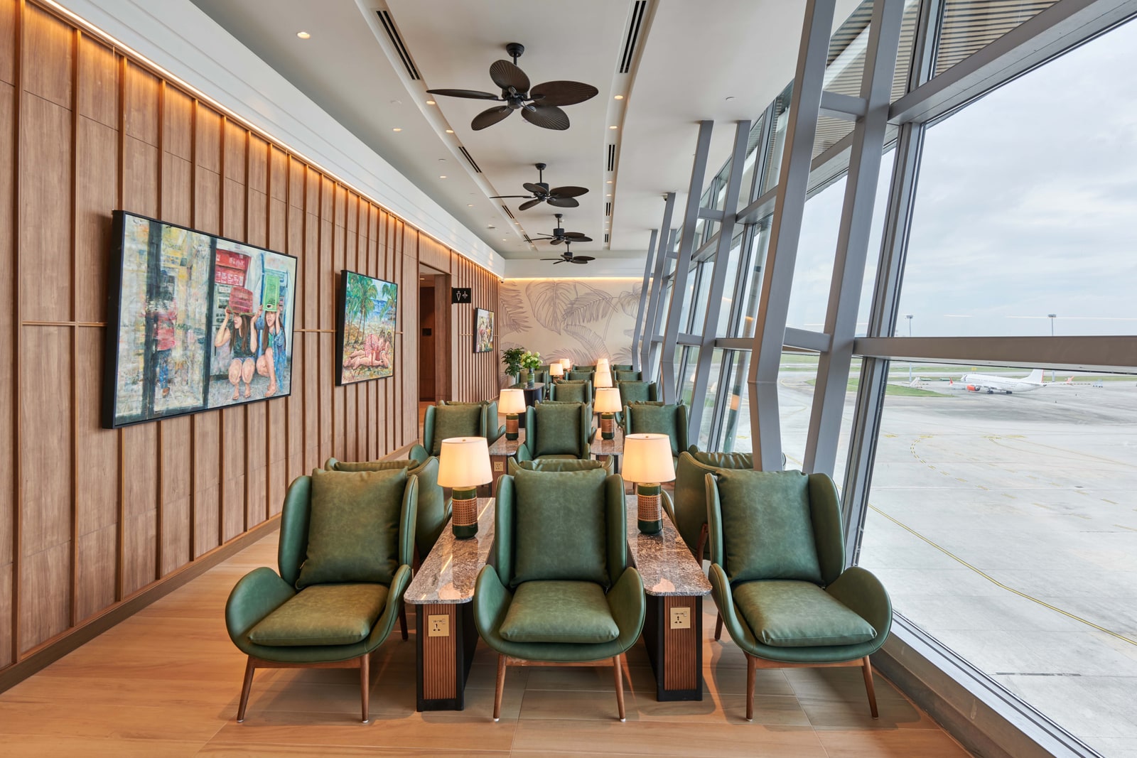 クアラルンプール空港（KLIA）プラザプレミアム・ファーストラウンジ利用券 - 第1ターミナル国際線