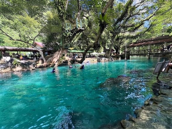 Vang Vieng: Nam Xay Viewpoint Hike, Blue Lagoon & Tham Phu Kham Cave Tour with Hotel Pickup