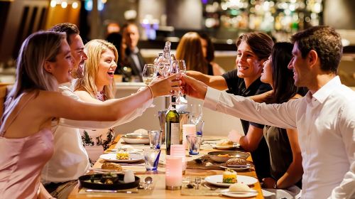 シドニーハーバー キャプテンクック・ダイニングクルーズ - ランチ・アフタヌーンティー・ディナー（窓側座席アップグレード選択可）