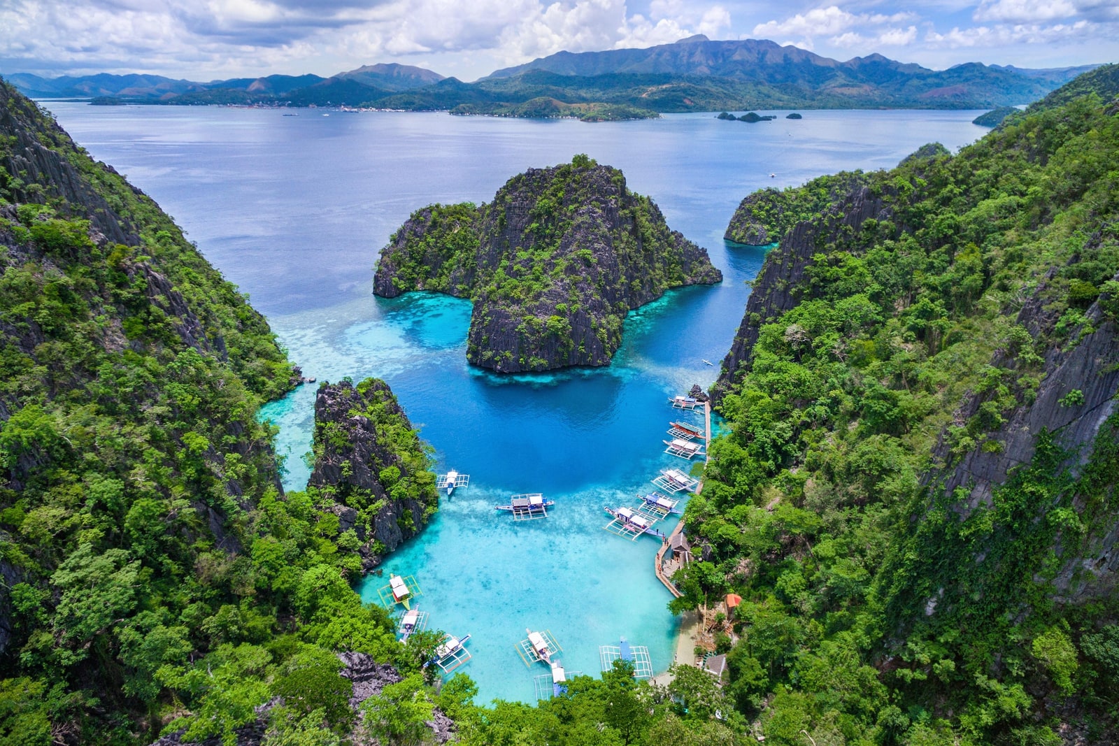 Coron Private Island Hopping Tour - Kayangan Lake, Twin Lagoon, Barracuda Lake & Lunch Buffet