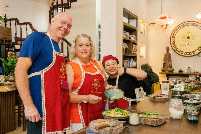 Hanoi Local Market Tour & Vietnamese Cooking Class - 4 Dishes & Homemade Wine