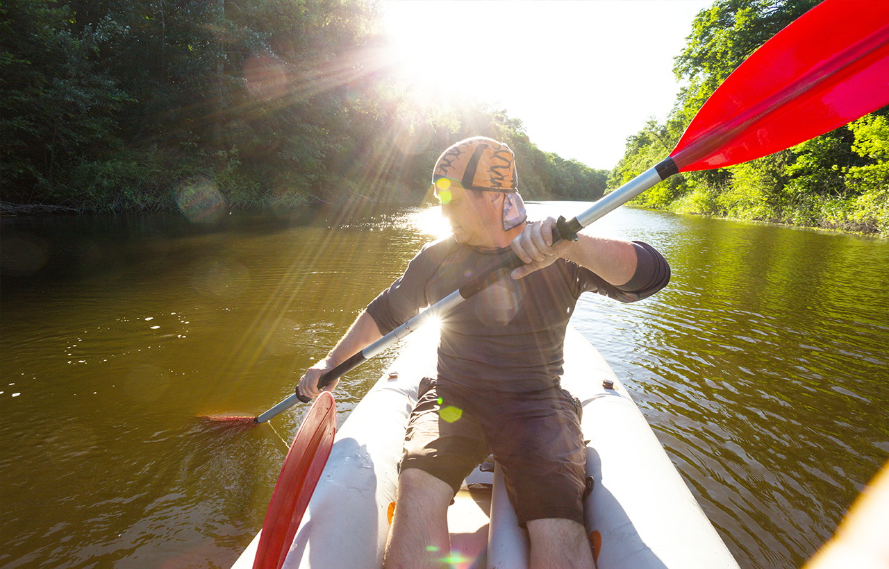 Vang Vieng Kayaking, Tham Chang Cave Tubing & Blue Lagoon 2 Day Tour with Hotel Pickup
