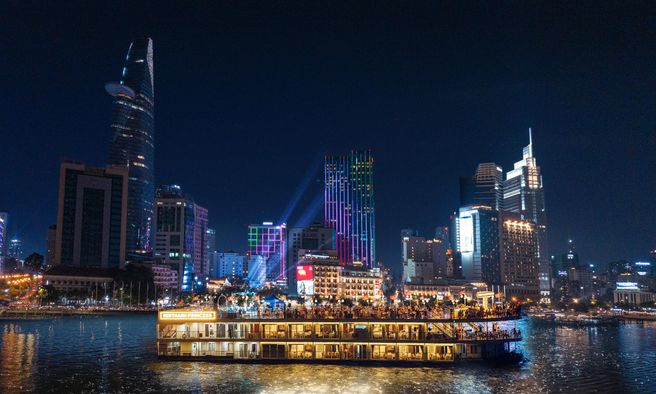 Ho Chi Minh City Ben Thanh Princess Saigon River Dinner Cruise - Set Course & Live Music