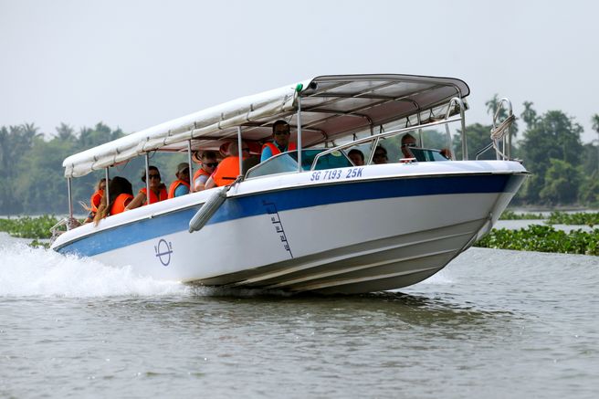 Ho Chi Minh City Cu Chi Tunnels Half-Day Tour by Round-Trip Speedboat with Hotel Pickup