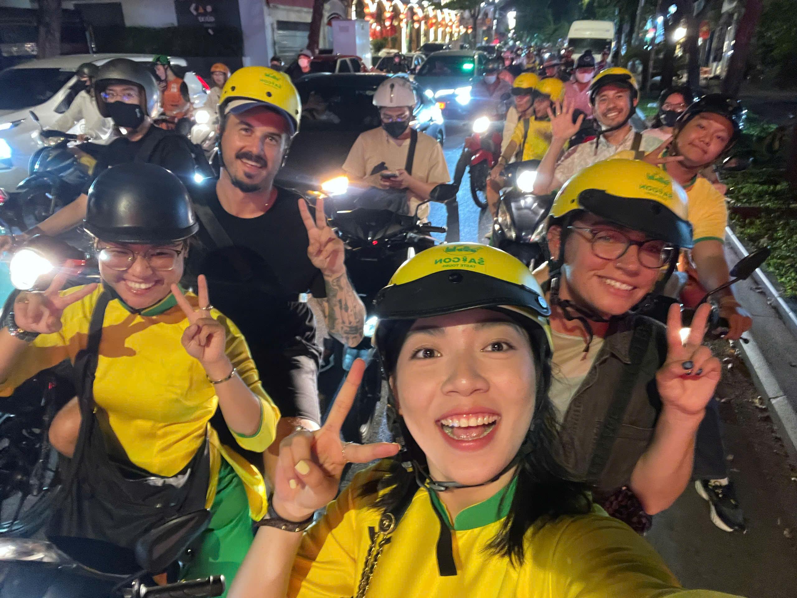 Ho Chi Minh City Night Motorbike Private Tour - Chinatown & Saigon River Views