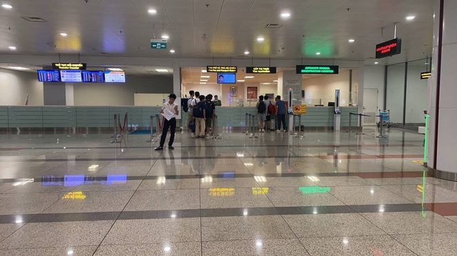 ホーチミン タンソンニャット国際空港 VIPファストトラック - 入国・出国