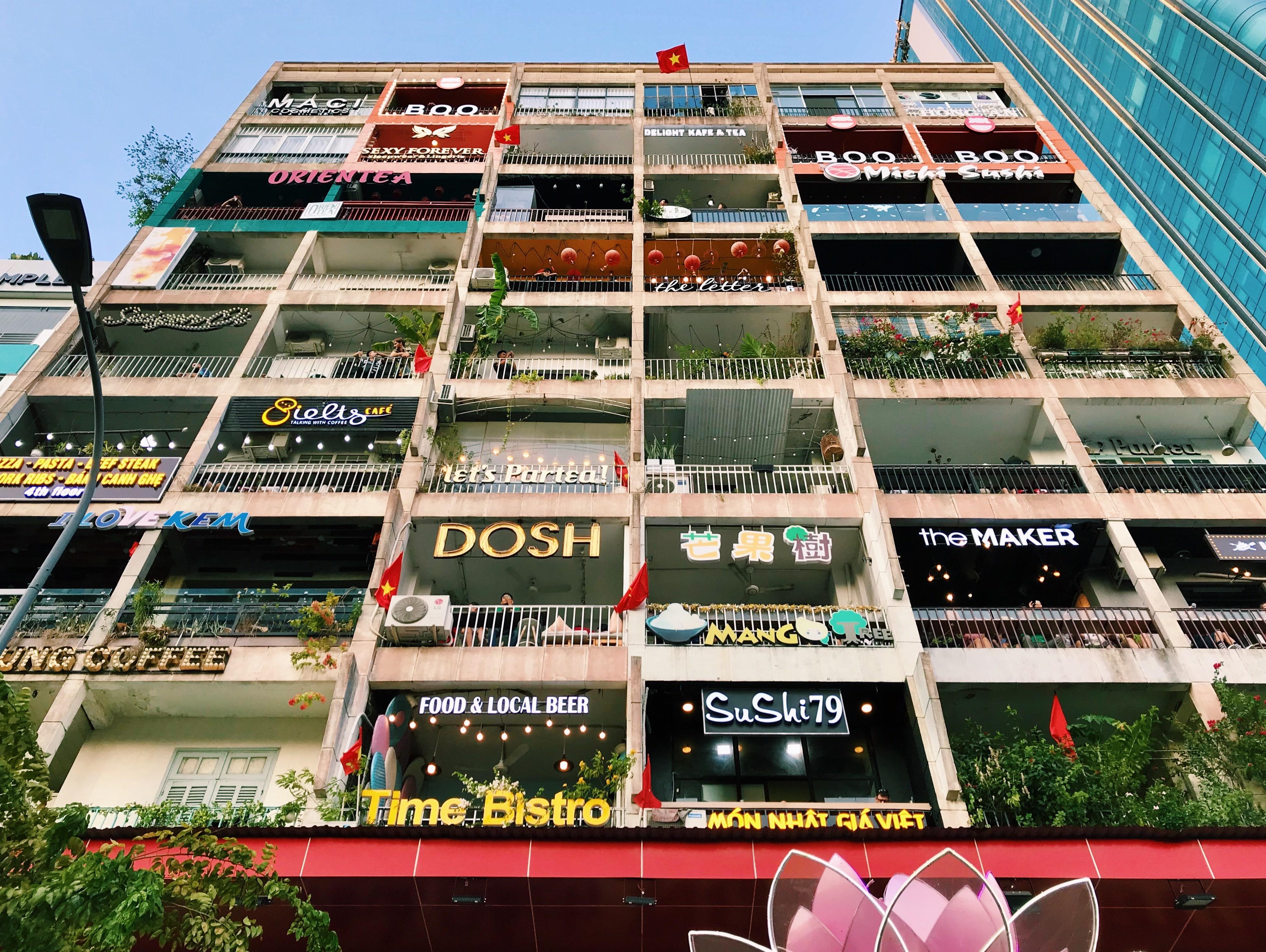 Ho Chi Minh City Old Saigon Apartments Walking Tour - Cafe Apartment & Pasteur Apartment