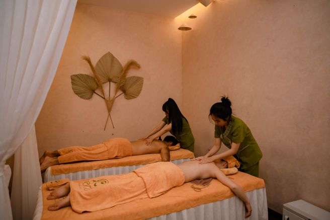 Nha Trang Rora Spa Herbal Ball Full Body Massage Voucher