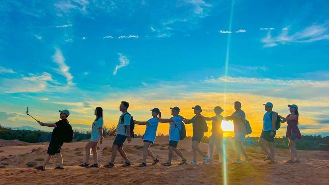ムイネー砂丘 プライベートジープツアー 妖精の渓流・漁村訪問