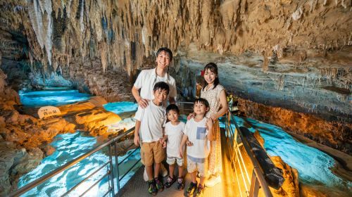 Okinawa Gyokusendo Cave & Okinawa World Kingdom Village and Habu Museum Ticket