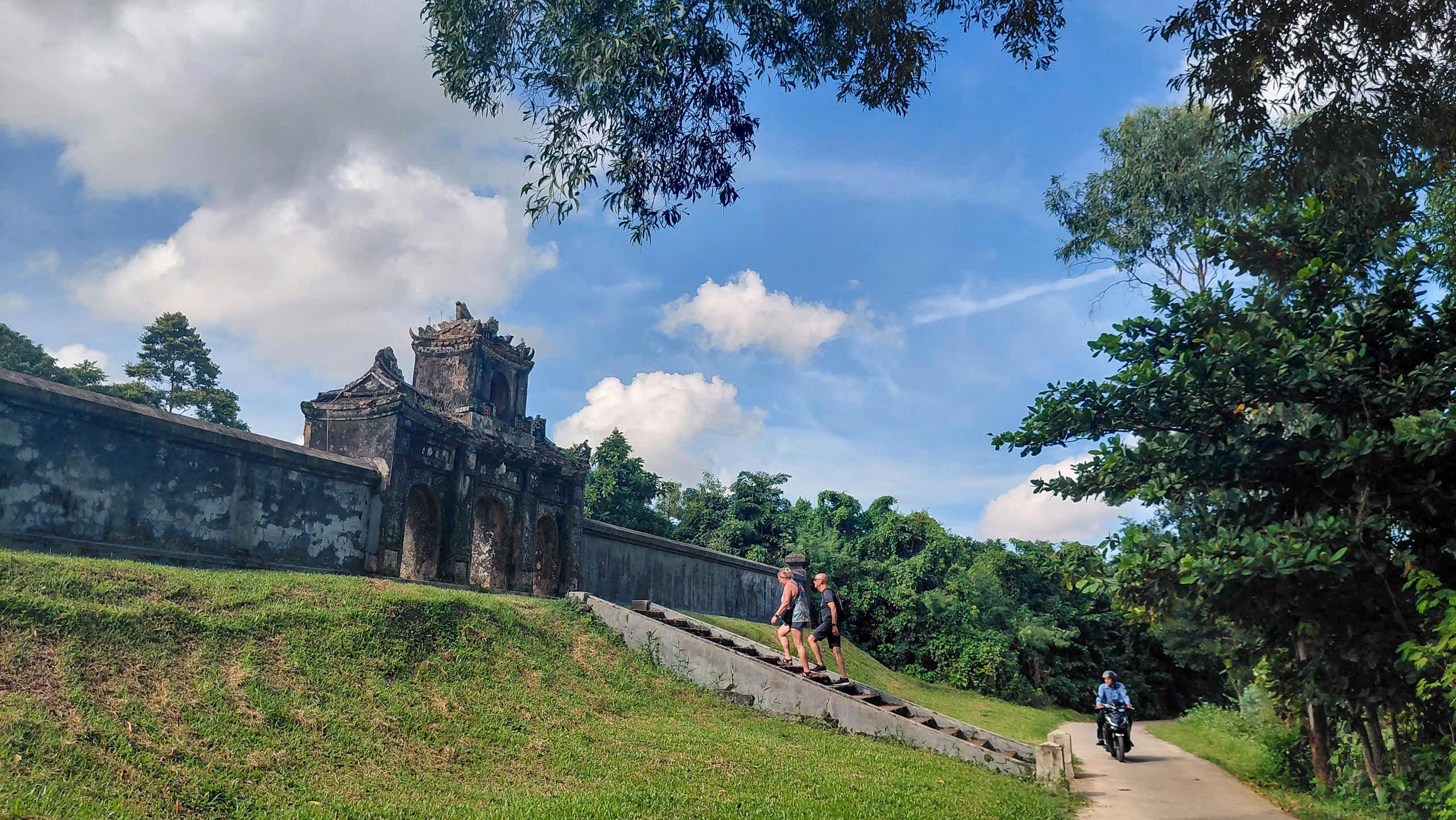 Hue Thuy Bieu Village Half-Day Cycling Tour - Hotel Pickup