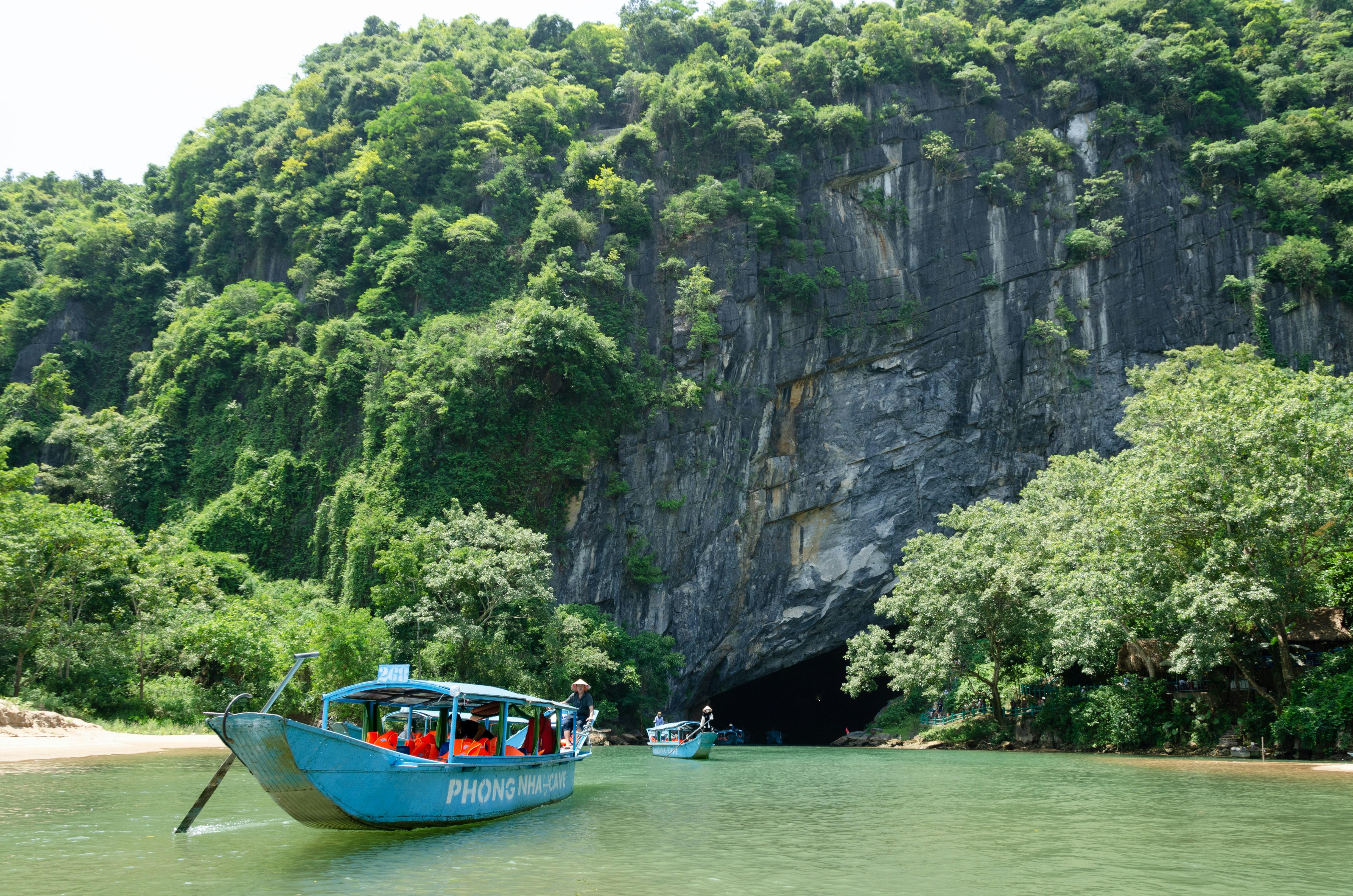 From Hue: DMZ Vinh Moc Tunnels & Phong Nha Cave Day Tour - Hotel Pickup