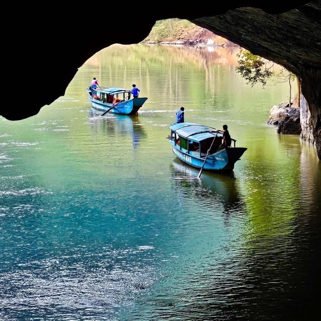 From Hue: Phong Nha Cave & Paradise Cave Day Tour with Hotel Pickup