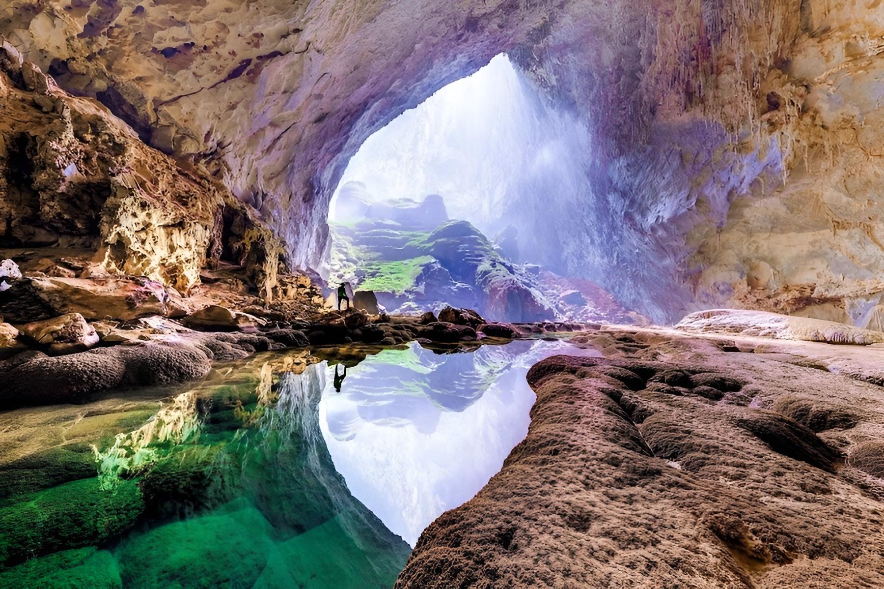 From Hue: Paradise Cave & La Vang Sanctuary Day Tour with Lunch