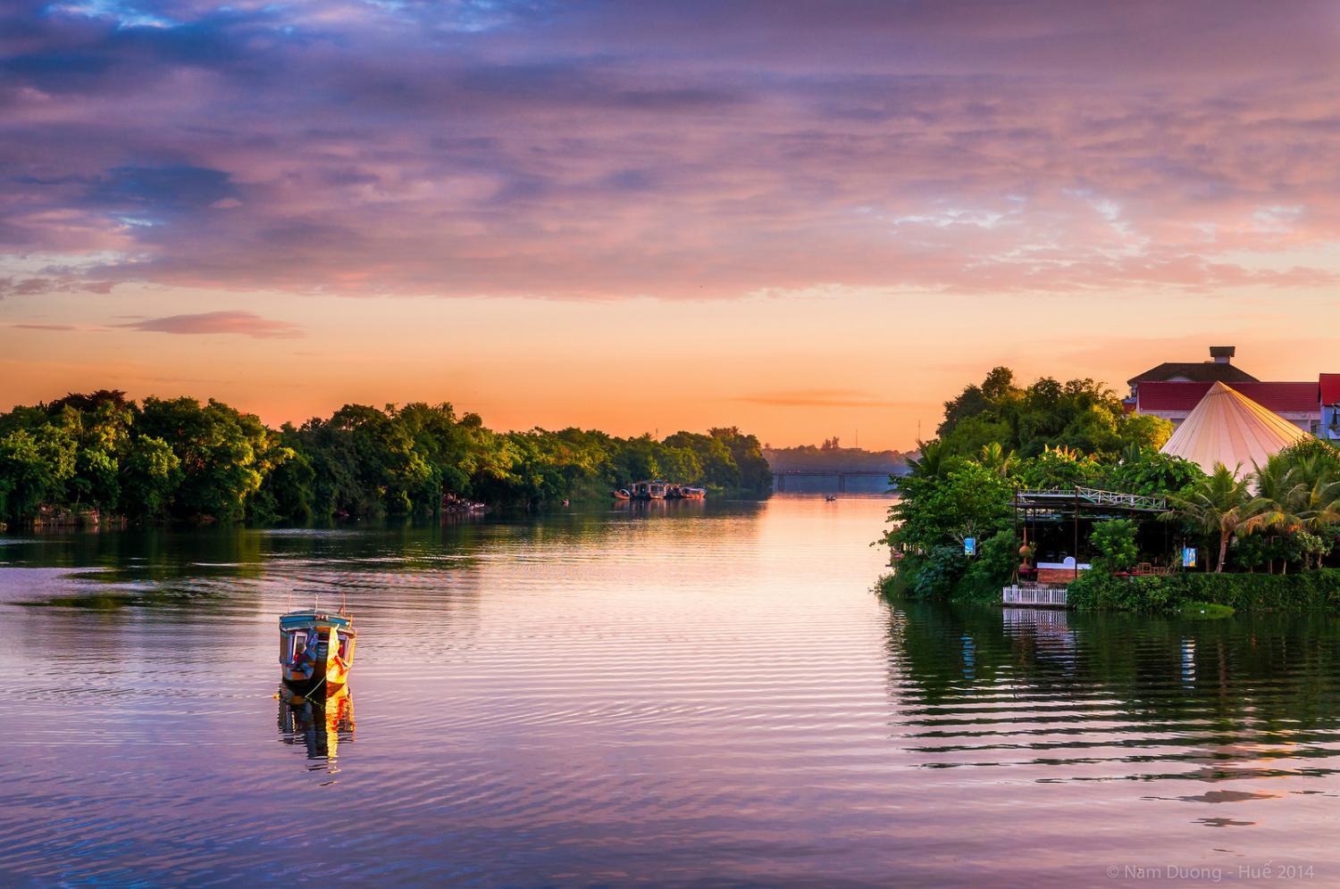 Hue Perfume River Dragon Boat Private Sunset Cruise - Thien Mu Pagoda & Hotel Pickup