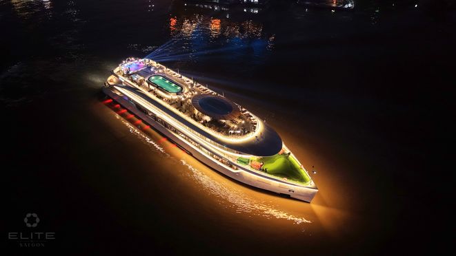 Ho Chi Minh City Elite of Saigon River Dinner Cruise with Skyline Views and Live Music