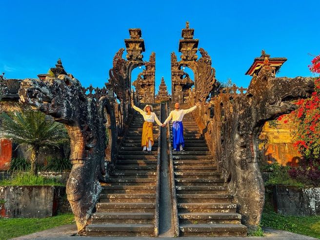 バリ ランプヤン寺院 天国の門&ブサキ寺院 1日ツアー