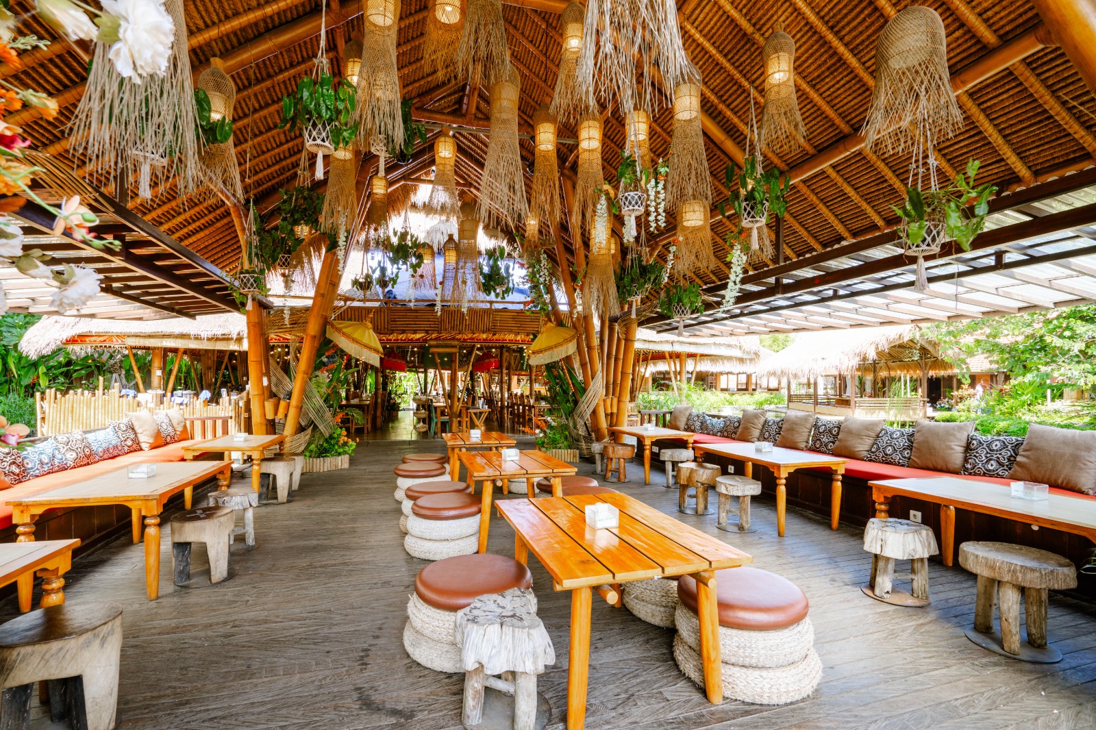 Bali Kuta Bale Udang Mang Engking Set Menu Voucher