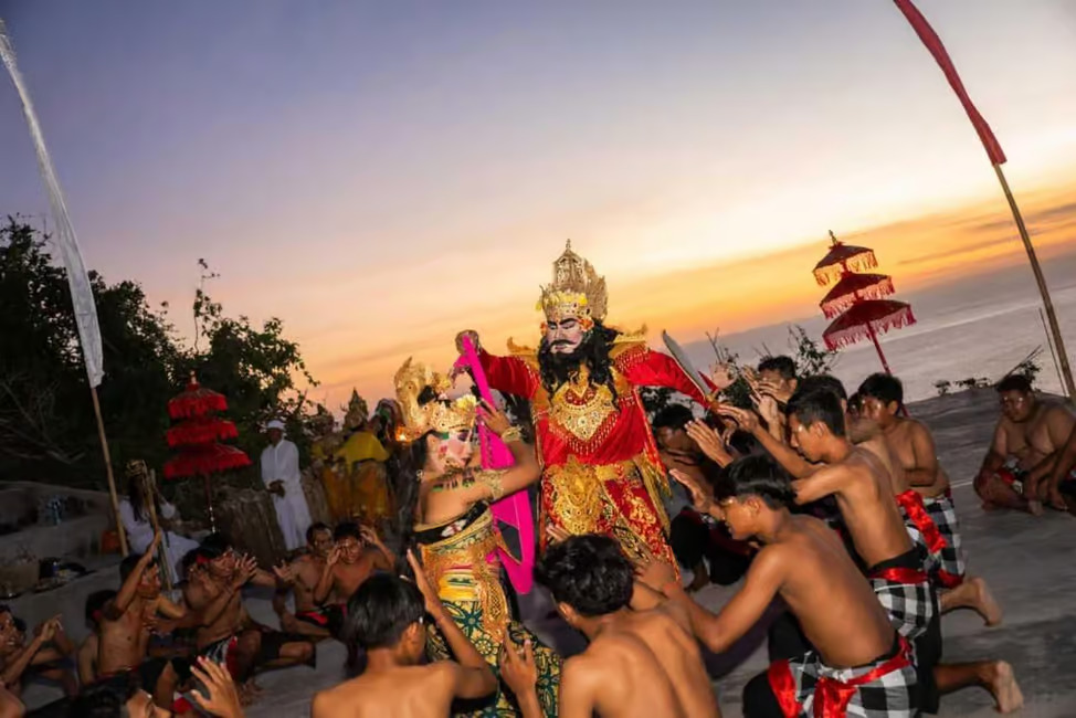 Bali Uluwatu Karang Boma Cliff Kecak Fire Dance Show Ticket