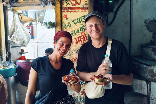 Old Delhi 3-Hour Night Food Walking Tour (Optional Hotel Pickup)