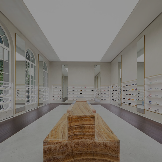 気分はパリジェンヌ♪｜フレンチ アパルトメント シェルフ キーワードは私基準、パリジェンヌのアパルトマン訪問』ヨーロッパ写真