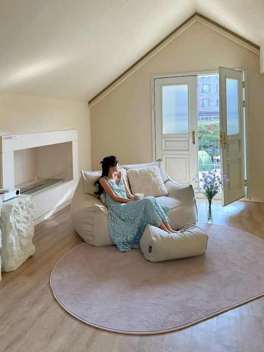 magazine detail image