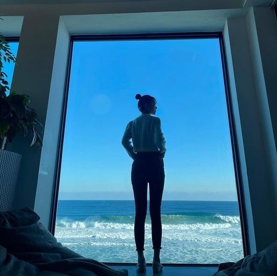 magazine detail image