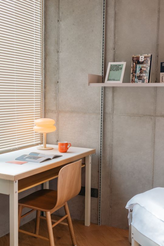 magazine detail image