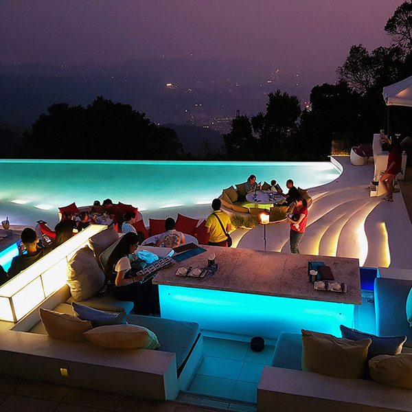 magazine detail image