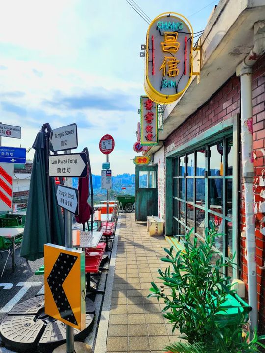 magazine detail image